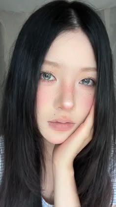 Teddymat's tweet photo. Soft light, rosy cheeks, and a quiet moment captured in a close-up portrait
RLMq https://t.co/LcO0fJyQjW