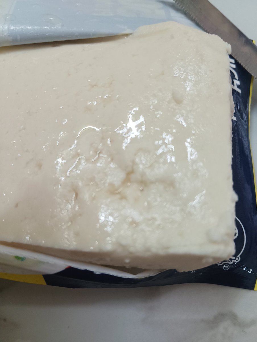 Biswaje63's tweet photo. @ZeptoNow @zeptocares 
Hii everyone never buy products from zepto. I ordered paneer and It was bad in texture and taste as well bu the costomer support is now ready to listen to my issue I tries explaining them but no point. 
I have already uninstalled the app.
Be aware
See the https://t.co/9NuodshXYE