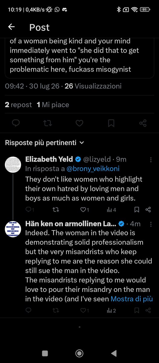 Akisunderurbed's tweet photo. Ain't no way 😭 he saw a video of an idol taking pics with her fan and said "She'll sue him now" and EVERYONE is telling him "no she won't??" And somehow he claims we hate her for not wanting to sue him. Mf unblock me and get out of your echo chamber. Forgot your meds today? https://t.co/o3zraXkFCE