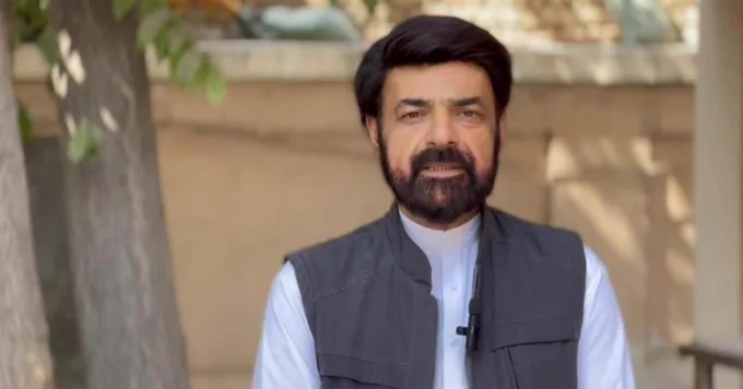 بشیر هاتف خبرنگار افغان پس از یک سال آزاد شد.