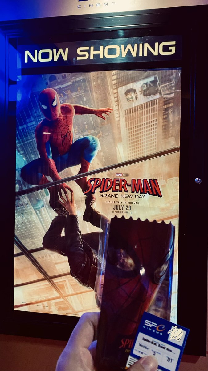 Poom_Re0512's tweet photo. ดูแต่วันแรกเลย กลัวโดนสปอยล์ 😆😆
#Spiderman  #SpiderManBrandNewDay 
.
.
.
.
.
.
.
.
.
ตัวเอนเครดิตมีตัวเดียวนะ 😘😘 https://t.co/k9LVjWU2wU