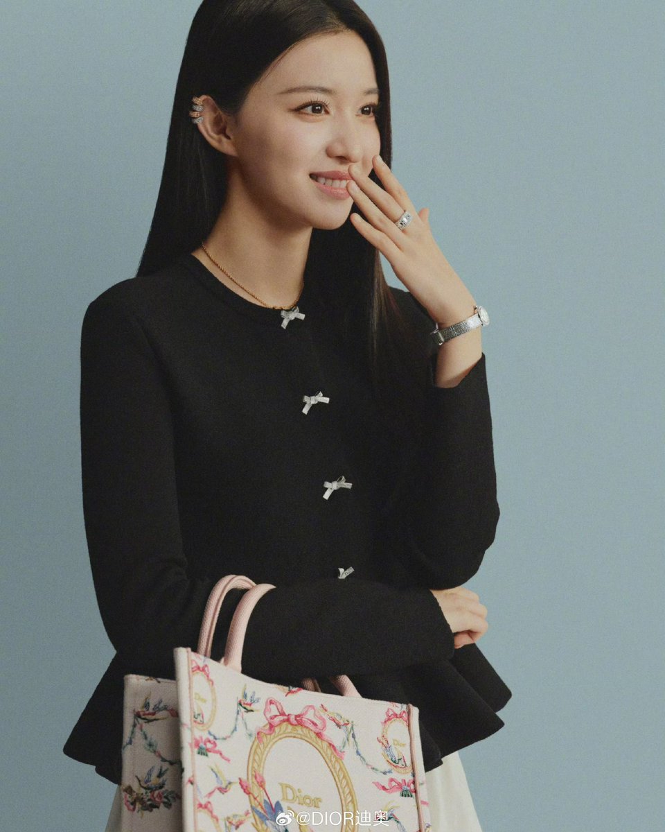 wanggchuch000's tweet photo. @Dior Happy Qixi Our Brand Ambassador Churan💝 https://t.co/MYoWqdcC3e