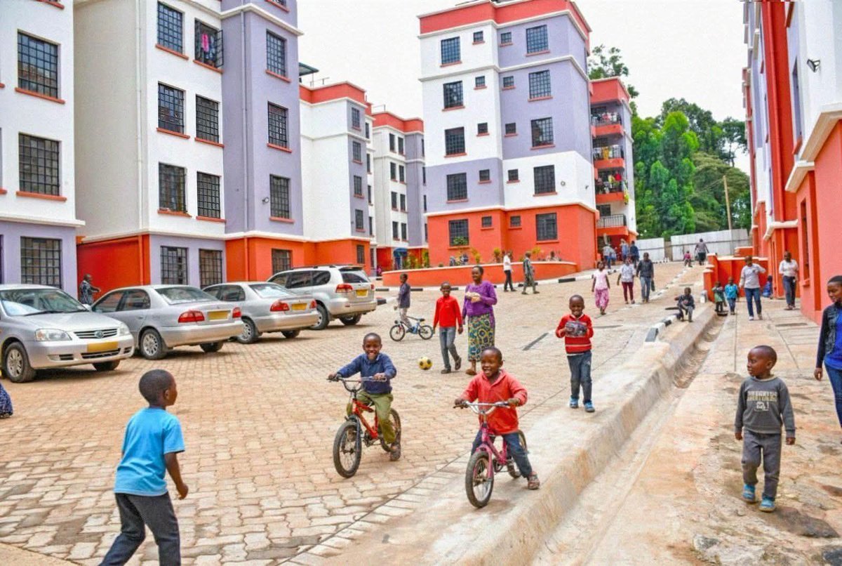 _fels1's tweet photo. Getting rid of slums through the AHP has been a significant boost in ensuring Kenyans live in dignified and humane houses. Remarkable! https://t.co/iGaoQrGp6r