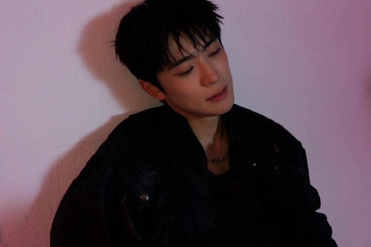aquariusjjh's tweet photo. 개좋다 ㅁㅊ https://t.co/d3Ph2KupF6