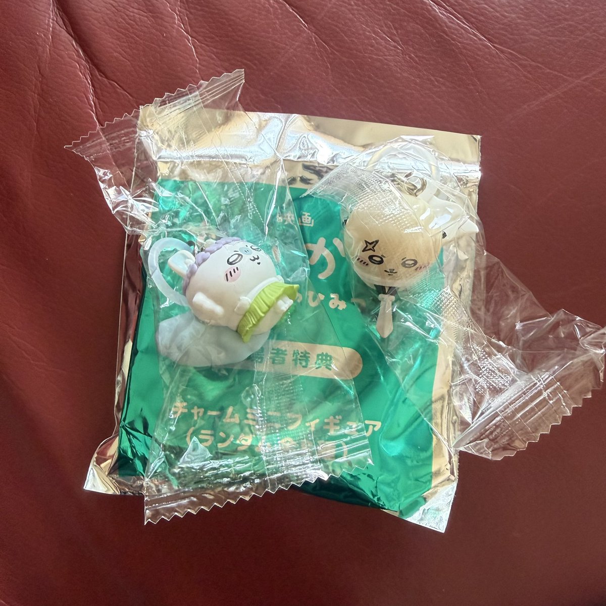 __sn9932's tweet photo. ちいかわ めじるしチャーム 映画 特典
巾着 劇場版ちいかわ 交換

譲 モモンガ・ラッコ・ハチワレ
求 めじるし⇒ハチワレ・うさぎ・ちいかわ
    巾着⇒うさぎ

郵送または栄手渡し希望しております。
お気軽にお声掛けください！ https://t.co/AjWoA81yrr