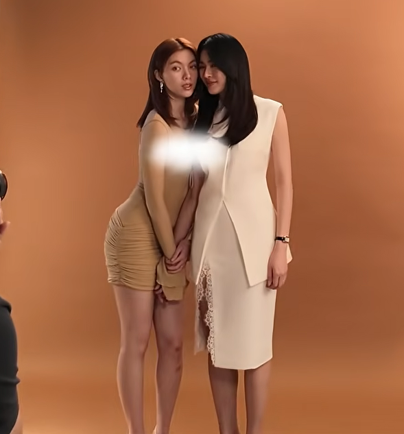 yawnsedits's tweet photo. neen's hips and waist?? hello ohmygod https://t.co/web6E27r5j