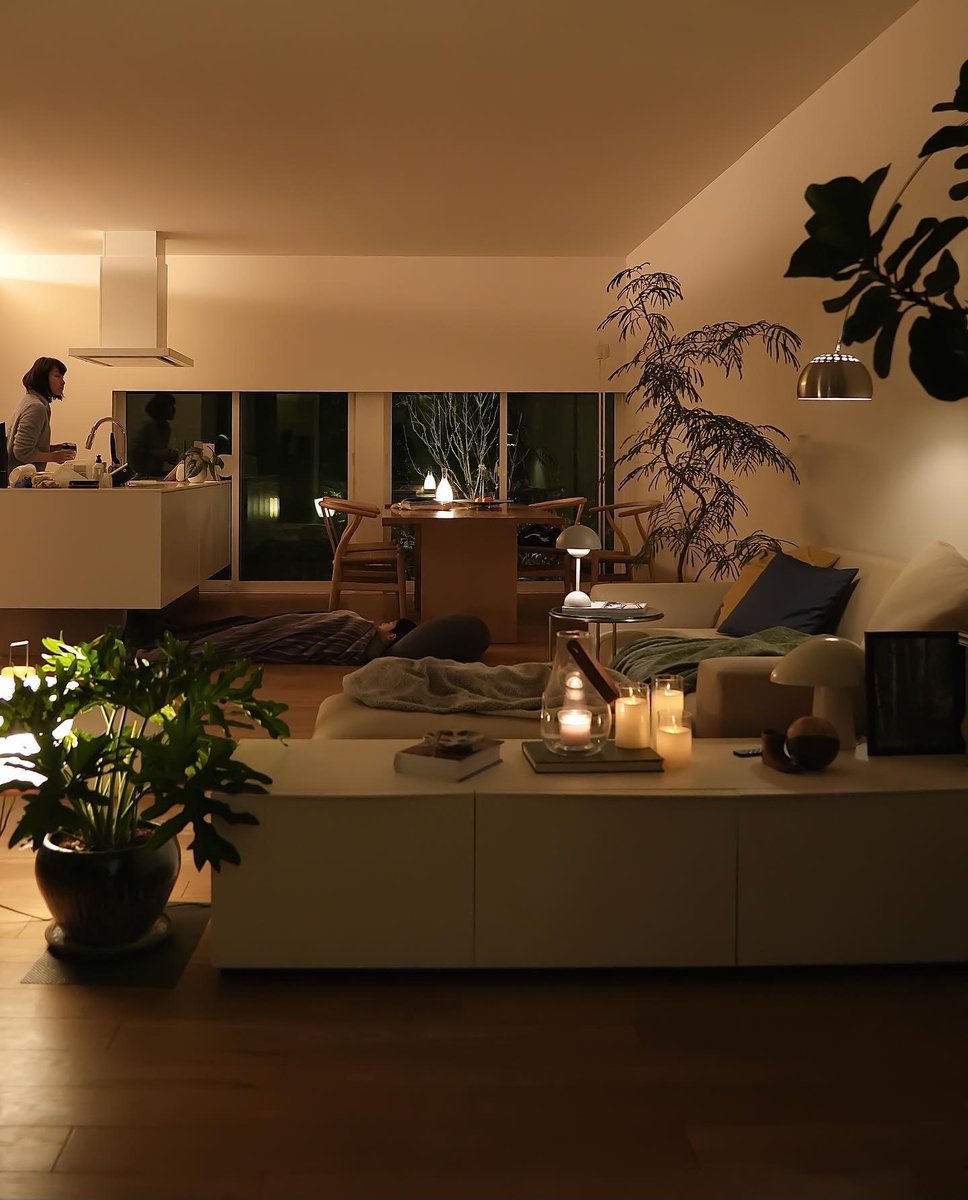 interiorsuckerr's tweet photo. https://t.co/35WcJaOEB0