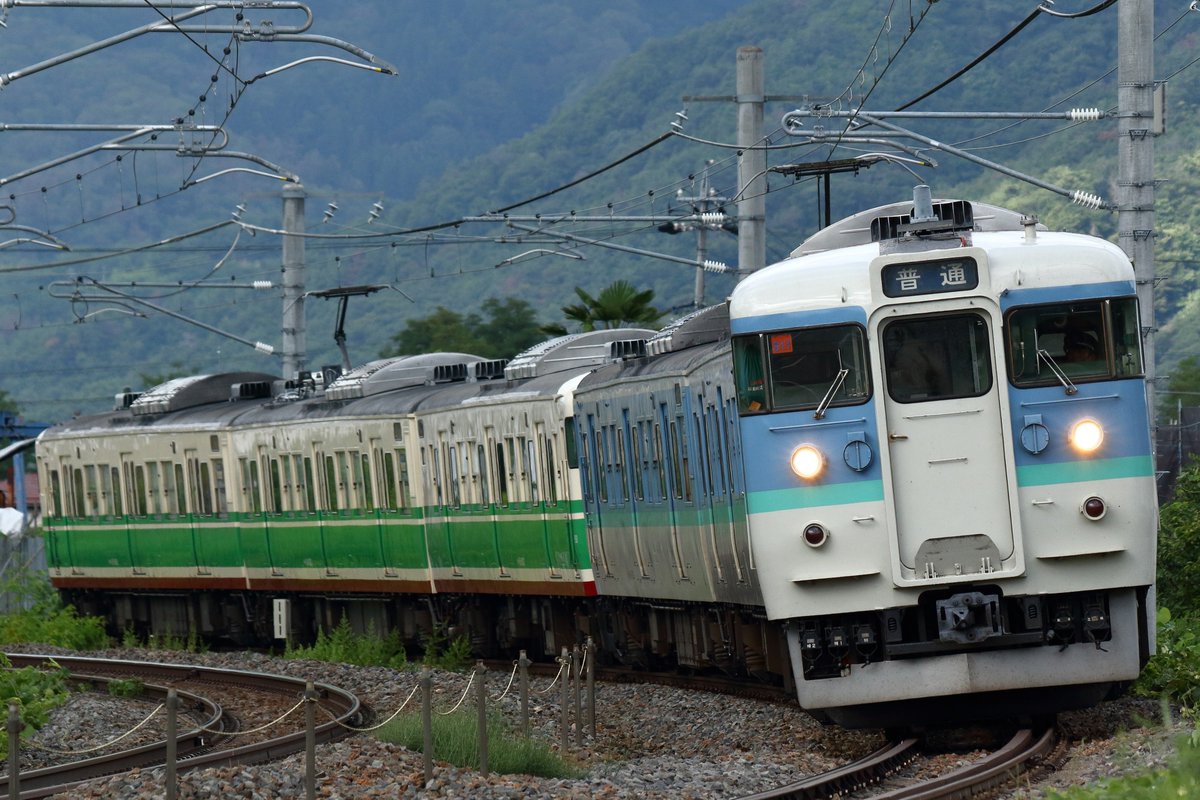 1890isGAY's tweet photo. 7/29
2619m 115系 S-11+S-7編成

長野県へお邪魔してました
曇りの日しか予定合う日が無かったので少し残念ですが、電車がエッチなので良しとしましょう https://t.co/vwml5ggVBR