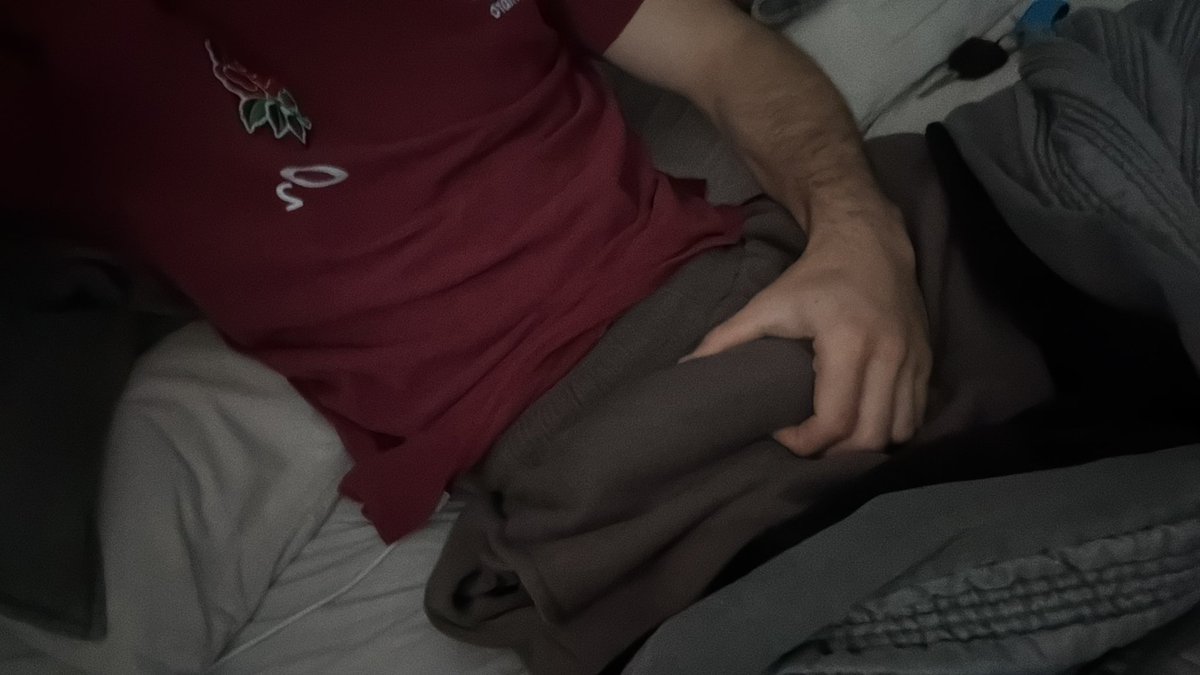 pl1tzk's tweet photo. PINNED

19
Australia 

Hmu to collab
Bwc 
straight 

MOOTS GET NUT VIDS WOTH SOUND BTW https://t.co/5LsccuHPai