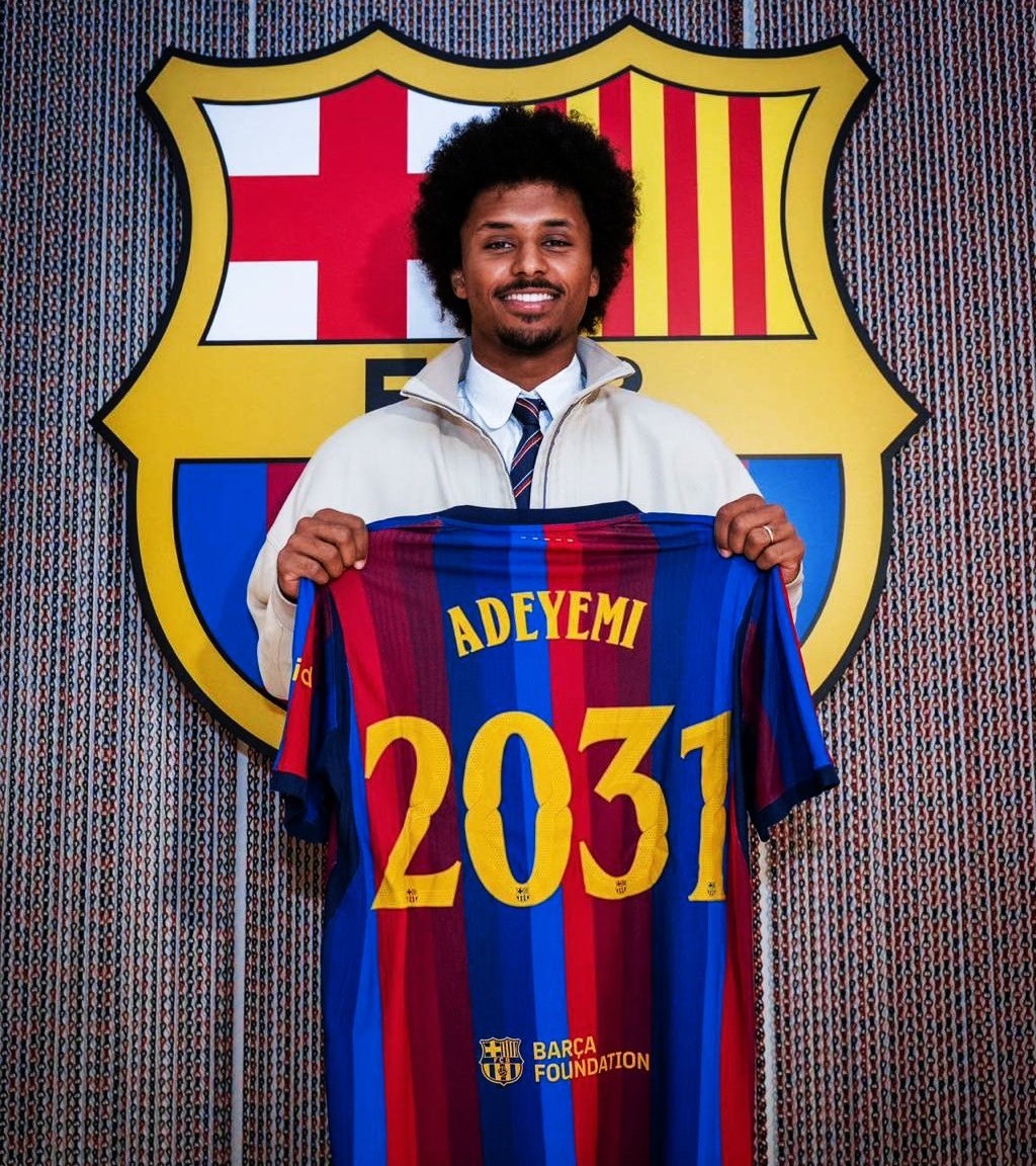 VibesFoot's tweet photo. 🗣️ Karim Adeyemi : « 𝗦𝗜 𝗙𝗟𝗜𝗖𝗞 𝗔 𝗗𝗨 𝗠𝗘 𝗖𝗢𝗡𝗩𝗔𝗜𝗡𝗖𝗥𝗘 ? 𝗠𝗢𝗡 𝗔𝗠𝗜, 𝗟𝗘 𝗕𝗔𝗥𝗖̧𝗔 𝗘𝗦𝗧 𝗟𝗘 𝗣𝗟𝗨𝗦 𝗚𝗥𝗔𝗡𝗗 𝗖𝗟𝗨𝗕 𝗗𝗨 𝗠𝗢𝗡𝗗𝗘 ! » ✨💙❤️ https://t.co/GaYNbGH3D1