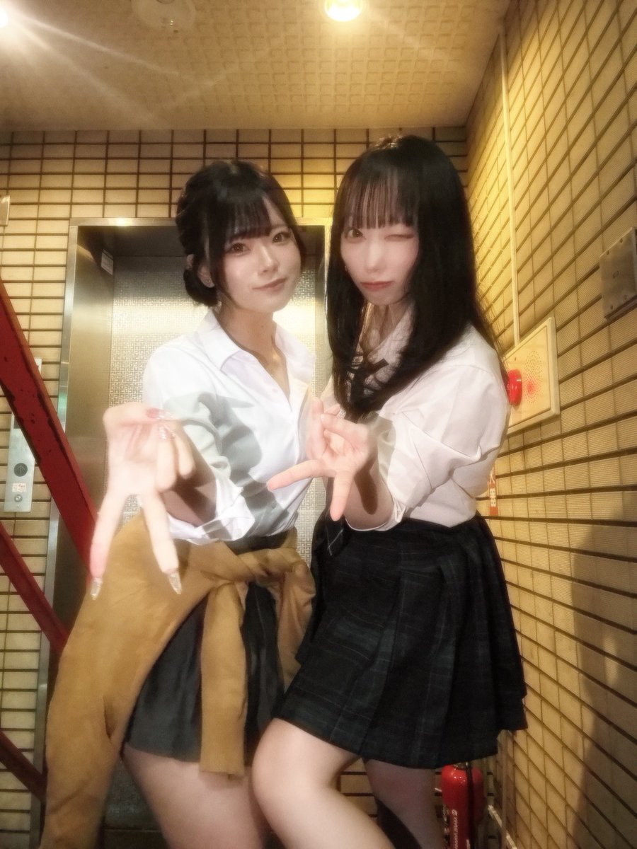 omiya_clover's tweet photo. 【 8/9(日)出勤情報】19:00 - LAST
💚ちなつ
💚みやび@clover_MIYABI

大宮コンカフェCLOVERはオープニングスタッフを募集しています🥂
DMからのご応募お待ちしています
#コンカフェ #大宮 #バイト募集中 #バイト https://t.co/FbE9U7wBLy