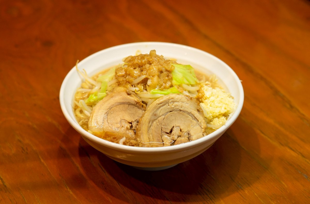 WAGABUTA02's tweet photo. 【お知らせ】

以前告知していた通常麺への切り替わりですが、
8月より現在の極太麺がなくなり次第、
通常麺へ切り替わります！

今後、極太麺はイベント時などに登場予定です🥳

まだ食べていない方も、もう一度食べたい方も、
ぜひ切り替わる前にお楽しみください！ https://t.co/MwzxpNRTpA