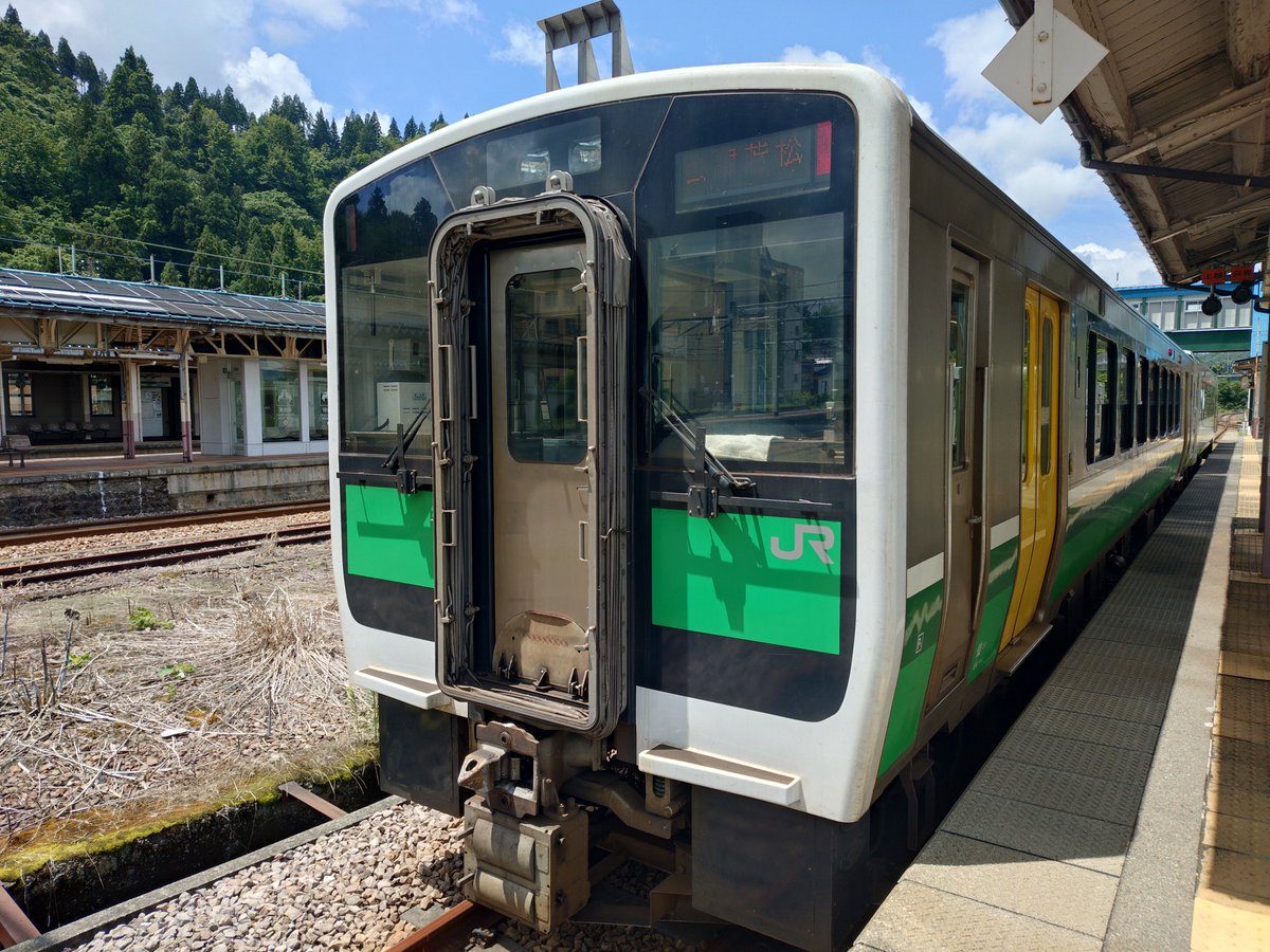 310Wing's tweet photo. 今回はJR東海の名松線とJR東日本の只見線に乗りたくて毎日１０時間前後乗り鉄してるよ
豪雨で予定の路線が乗れなくてバス移動もあったけど、なんとか２路線は乗れました！ https://t.co/x4Uvjk2BZs