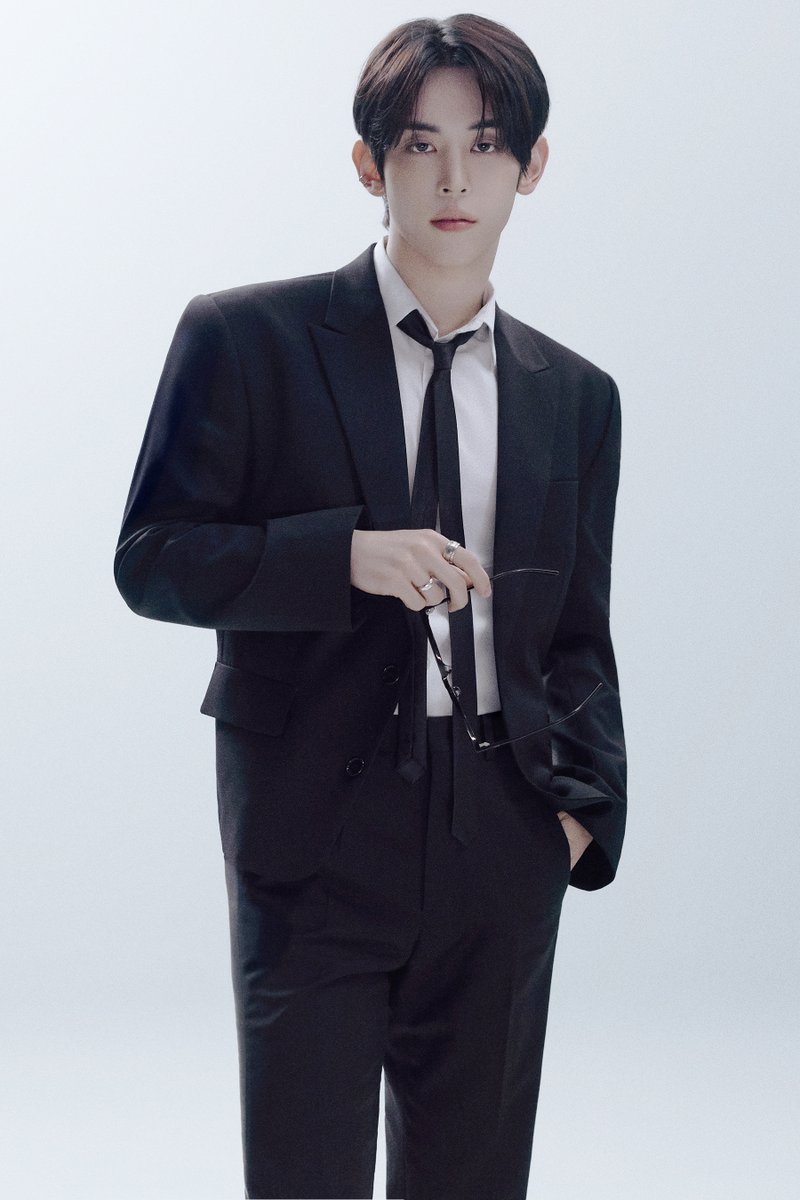 NOWZ·나우즈 tweet media