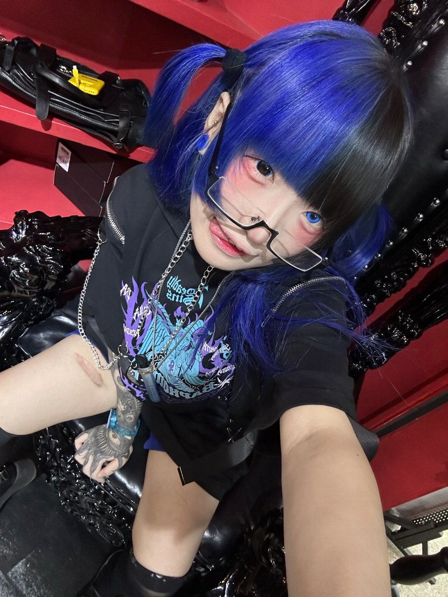 kami07322's tweet photo. 世界由我來終結┑(￣Д ￣)┍ https://t.co/uJDEyJWQPG
