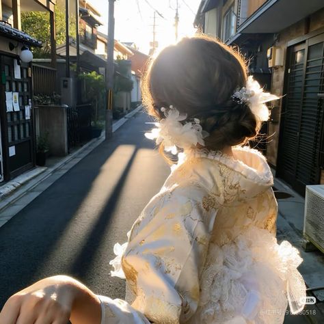 arena1411's tweet photo. Golden hour magic in a delicate kimono
rceI https://t.co/mIjn9Gzi7H