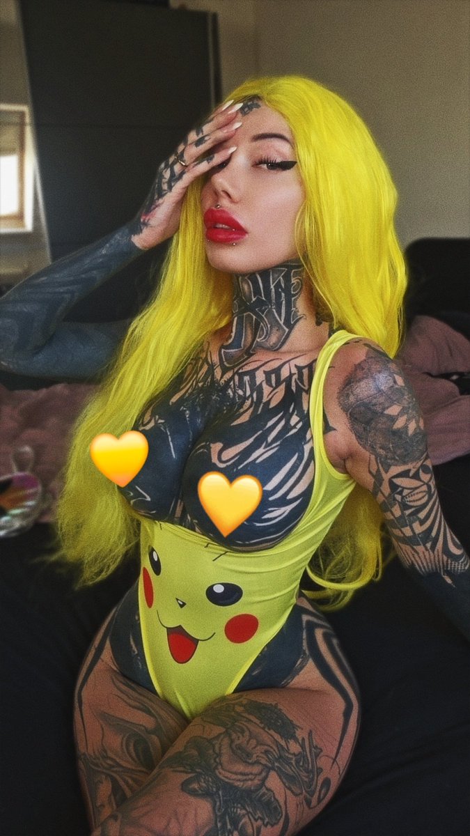serjenfox's tweet photo. ⚡Pika Pi 💛
.
.
#cosplay #pikachu #pikachucosplay #pokémoncosplay #inked #inkedgirl #onlyfans #nsfwㅤㅤ https://t.co/IemFpiM7wg