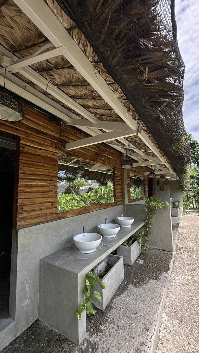 anselmojeffrey's tweet photo. Padiskanso 🍃

📍 Your Brothers House Tribal Village https://t.co/uELvrWgkdG