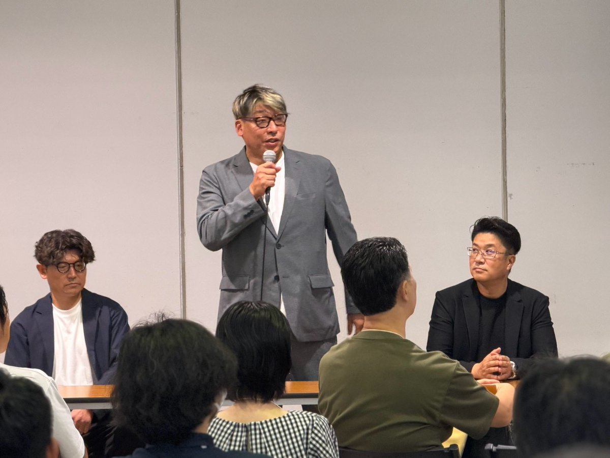 smilelifemiyagi's tweet photo. 東京ビッグサイト「賃貸住宅フェア」に、心結 家じまいアドバイザー協会の仲間と出展。

今年もセミナーを開催し、多くの方にご来場いただきました。

今回は東北の企業にもお声がけし、心結のハッピを着てブース対応までしていただき感謝です。

あー、楽しかった！
明日からまた頑張ります💪

#心結 https://t.co/pa7YPyobIX