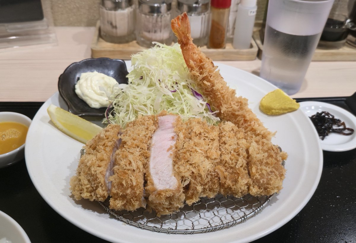 coro_tomochy's tweet photo. 敗戦の儀
ここまで負けるとはねー
思ってなかったわけでもないけど
２着続きだったから薄い期待でも見に来てしまうわけで
次はどうするかなぁ https://t.co/tpJKxMcYEJ