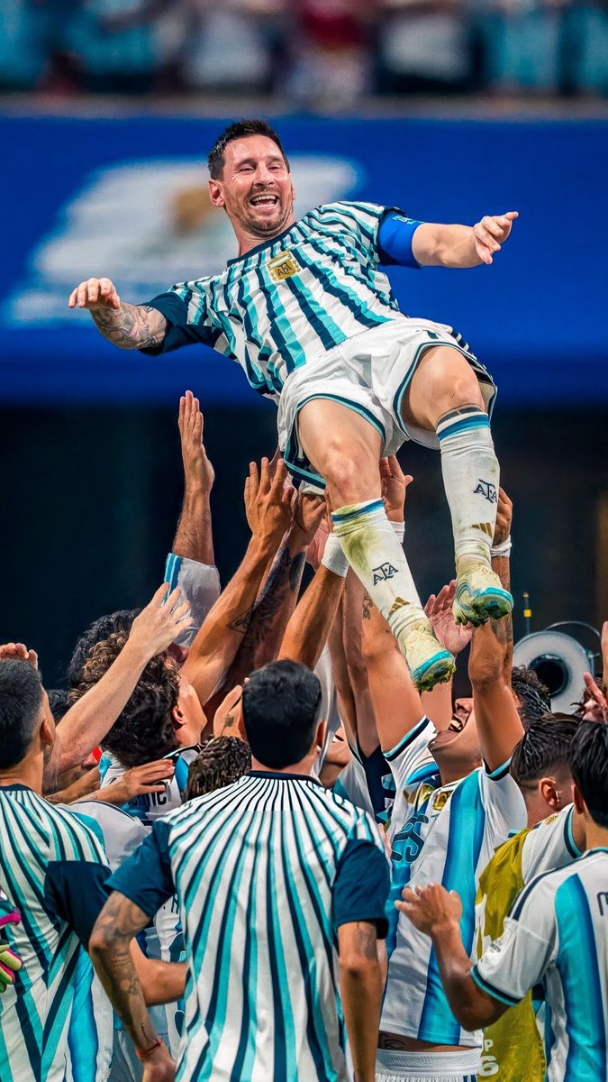 Joshua__Ubeku's tweet photo. Good morning, amazing Messi fans! ❤️❤️❤️⚡ https://t.co/iHx6E9MT30