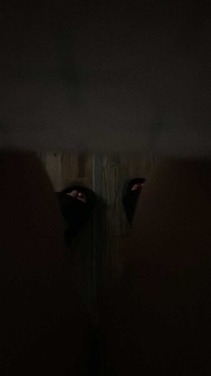 Madame_M_A's tweet photo. Déjà 30 degrés… vivre dans le noir😅
#feetfeetish https://t.co/8wFny7z0a2