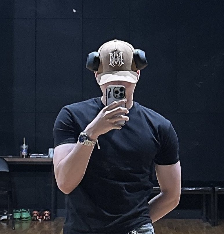 inevan's tweet photo. Hot post / Is Kang Daniel super excited?(Ins dance video)
https://t.co/sEiHPyXie7
#KANGDANIEL https://t.co/31qHmrVvZ8