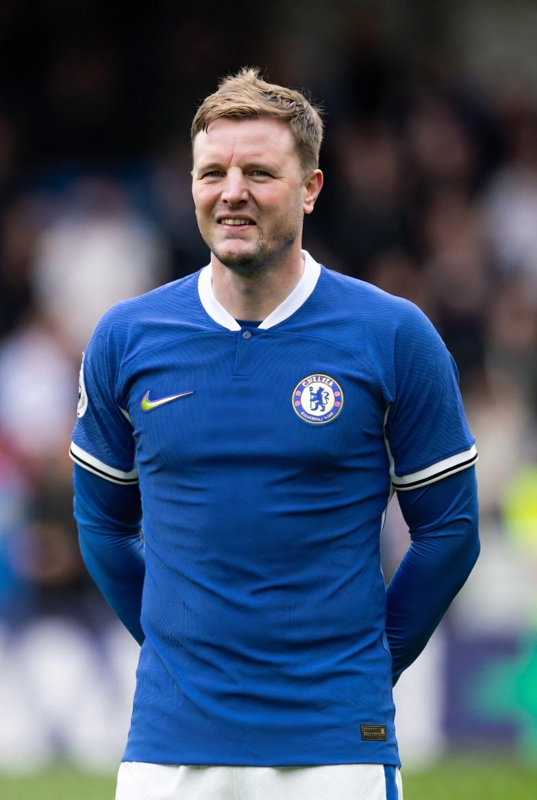 piesportsbooze's tweet photo. 🚨 BREAKING NEWS 🚨

Eddie Howe has signed a two year playing contract at Chelsea after leaving his coaching role at Newcastle. https://t.co/uzx6mSVgJM