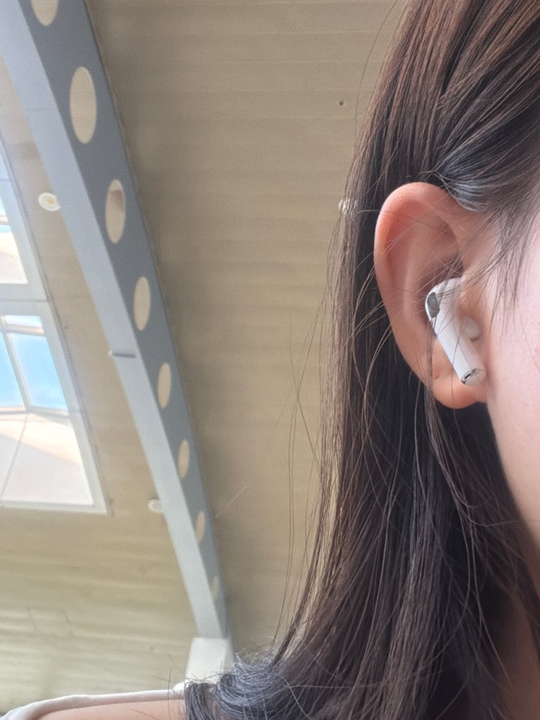 JUU3i3's tweet photo. 거짓말하지마너무덥잖아!!!!!!!!! https://t.co/oUA4Kfh2oK