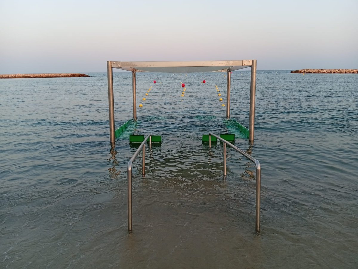 ajcambrils's tweet photo. PLATGES I TURISME |📸 Ja estan en funcionament les noves zones de bany accessible a les platges de la Llosa (davant de l'hotel ElDorado Platja) i de l'Ardiaca. Una millora que hem fet des de l'Ajuntament de Cambrils per fer el nostre litoral més inclusiu i de qualitat.

#Cambrils https://t.co/ZzQLr87XtR