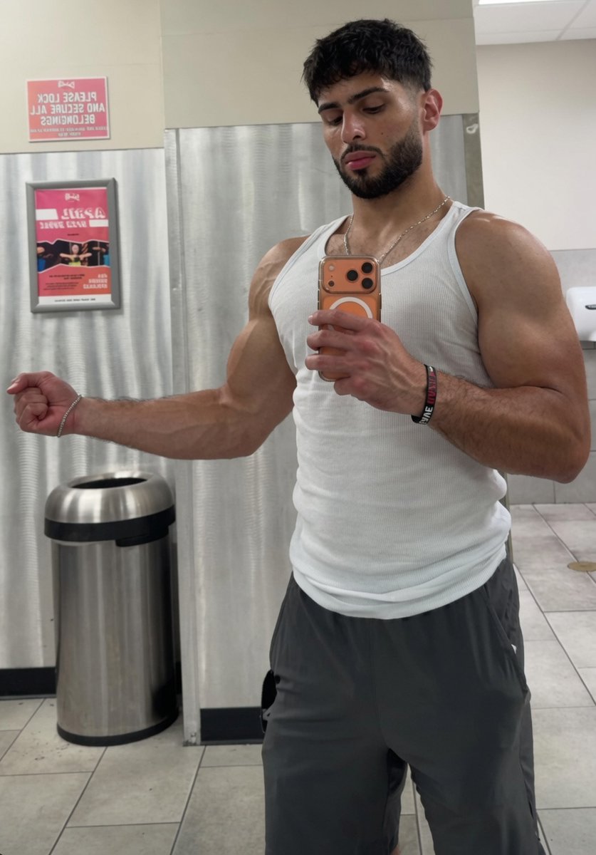 whiteboyo50's tweet photo. Mr Masri 🔥 https://t.co/HxG9YEKGfe