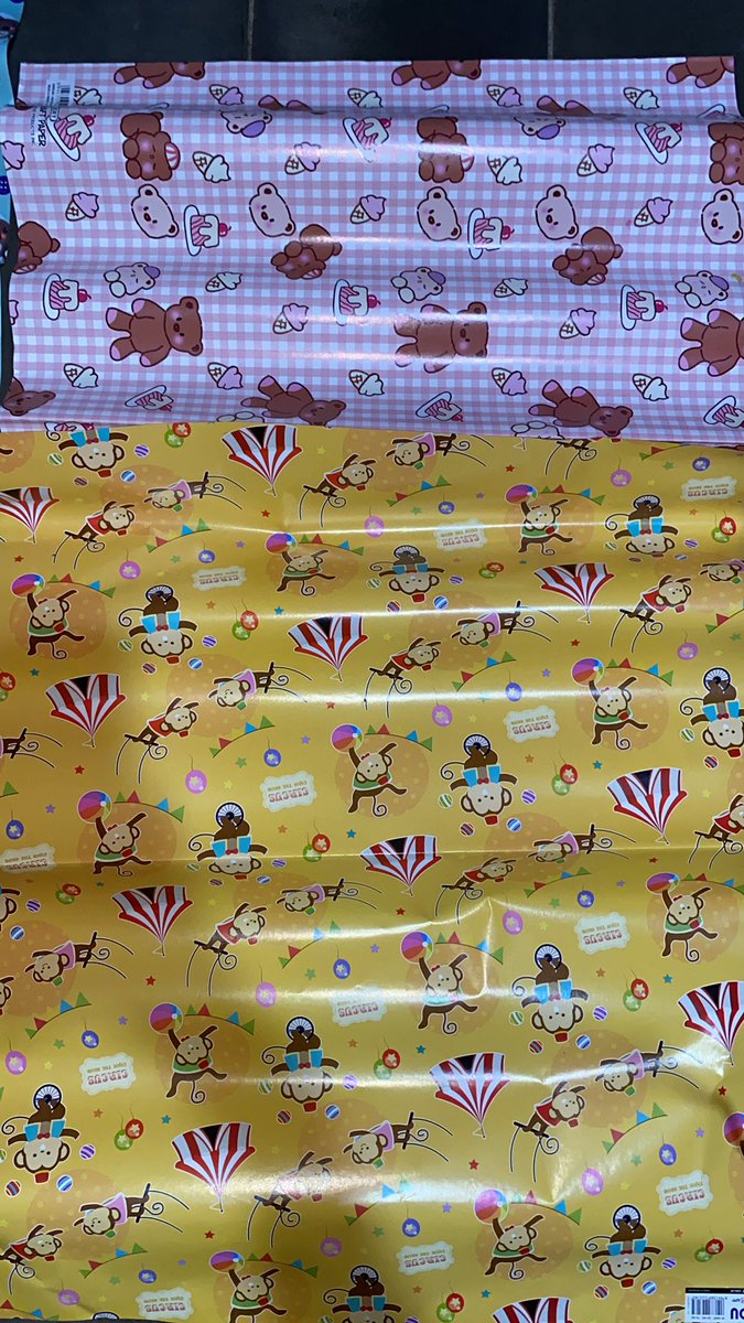 pienpixie's tweet photo. kertas kado merk sidu &amp; kiky💓
ada banyak motif lucu-lucu ya🥰
💸3.000/pcs (barang baru)
send via shopee https://t.co/g9O6cKByC8