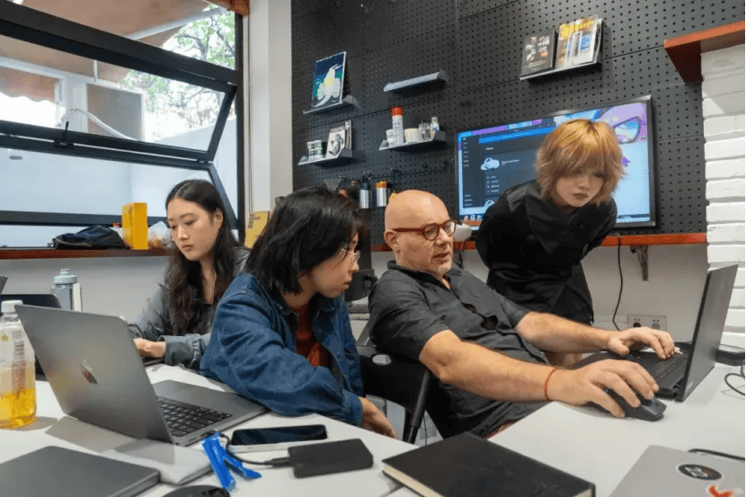 DustiShamm0r4u's tweet photo. Our coding workshop this Saturday is open to all majors! Learn basic Python and build a small app with peers. Sign up via the club page now! https://t.co/cV64oU4sxE
