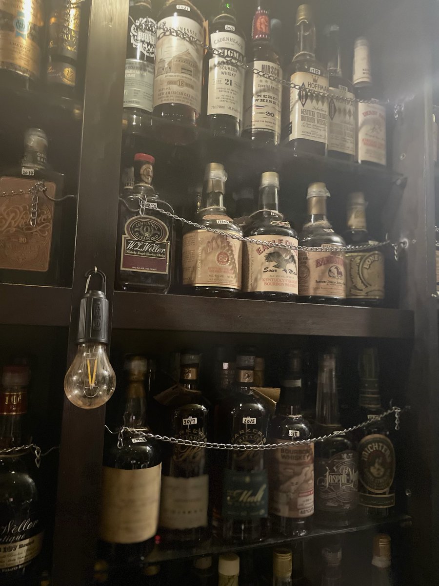 ShotBarBOURBON's tweet photo. 1st Anniversary August 7〜11th
ALL BOURBON 30% OFF

Since our bar is cozy and small, we recommend reserving your seats in advance. We look forward to your reservation!

ShotBar BOURBON

DUSTYBOURBON SPECIALITY STORE
Akasaka 4-2-3 2F MINATOKU TOKYO https://t.co/mpftQGHxEH
