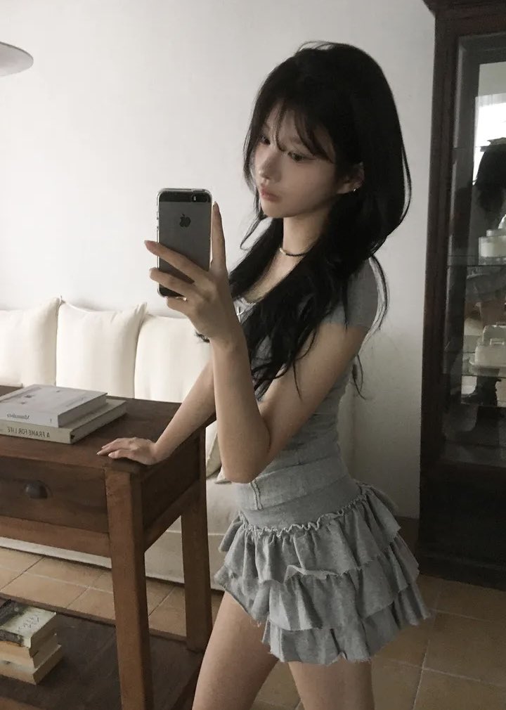 vwoxzw's tweet photo. 링크를통해구매시수익을얻음

모디무드 추천템 타래
ㄴ 반팔/나시/팬츠/썸머니트/가디건/살안타템/스커트•••

30% 쿠폰받기
https://t.co/QRbLHFyP5n

선착순 쿠폰받기
 https://t.co/83mASAj2Be https://t.co/lby02mmnYQ