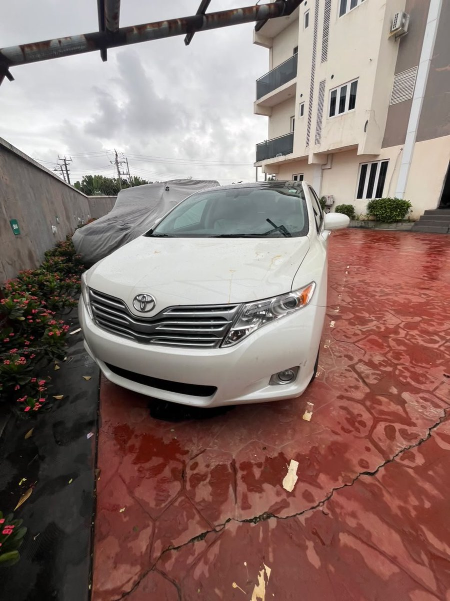 Nedu_NC's tweet photo. 2011 Toyota Venza 
Direct Toks
July 2026 entry 
Fullest option 
Panoramic dual sunroof 
Push to start button
Reverse Camera
Engine untouched 
AC 💯 
Location: Lekki phase 1

Price: 17M

📞 or WhatsApp: 07037665572

Let's deal 

Nedu_Autos https://t.co/pzQgeUAQG8