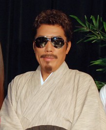 oricon's tweet photo. 熊本地震、エンタメ業界へ影響拡大
会場の安全担保できず公演中止・延期相次ぐ
⠀
桑田佳祐、鈴木雅之、吉川晃司ら
https://t.co/QekwPLxN7K
⠀
桑田佳祐がライブを予定していたグランメッセ熊本は、スプリンクラーの破損や天井板の一部が落下。また、物資集積拠点となることも決定し、公演見送りに。 https://t.co/LK9DWLmX7b