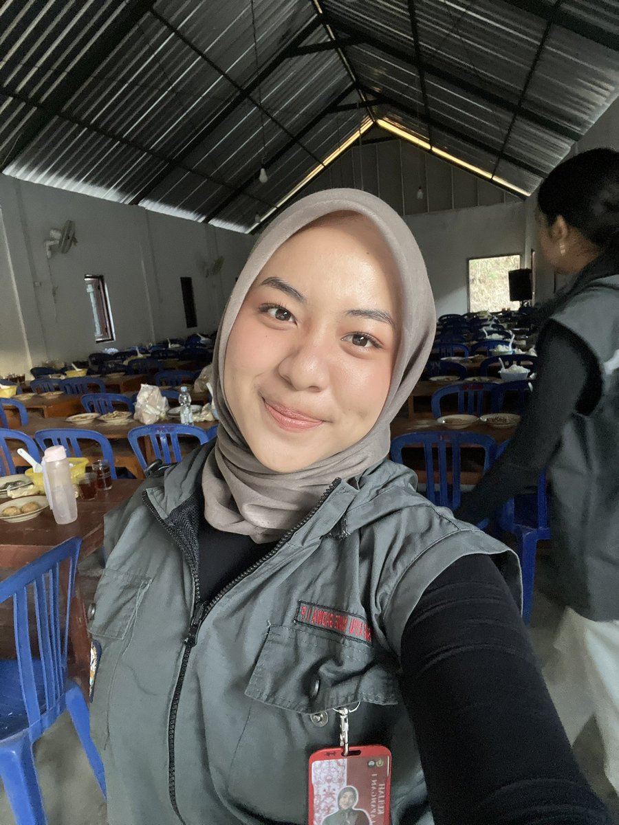 upilnyawa's tweet photo. mau lapangan https://t.co/20icVueuwy