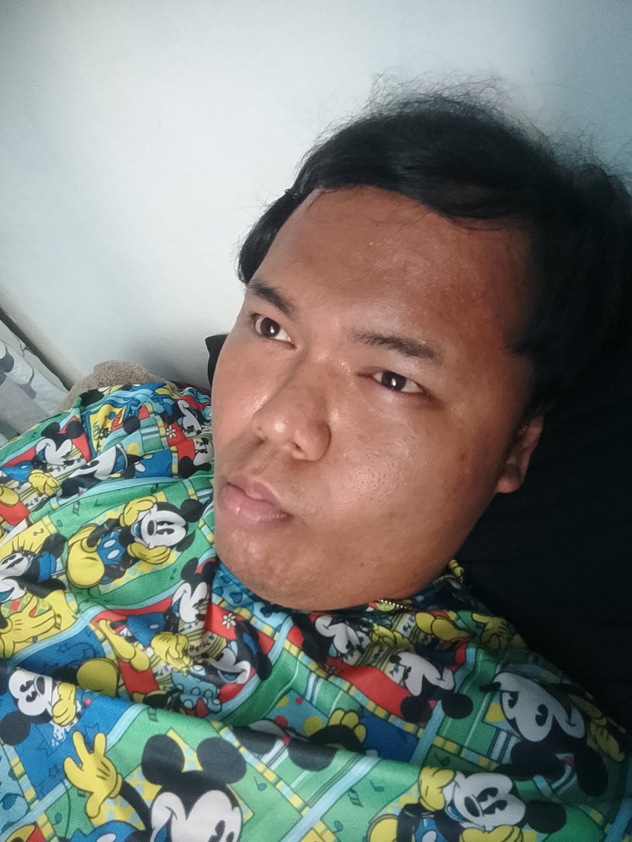 MulmulB's tweet photo. selfie https://t.co/9sdkPjYXai