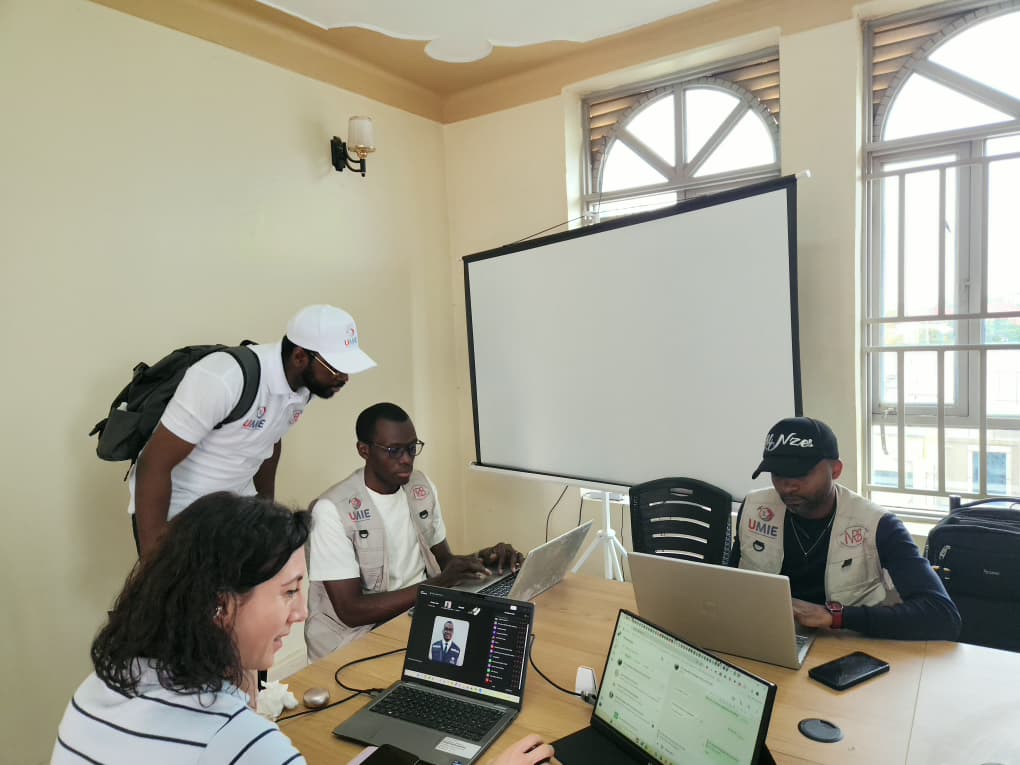 inrb_kinshasa's tweet photo. À Bunia, l'UMIE de l'@inrb_kinshasa renforce la surveillance épidémiologique, améliore la qualité des données et réalise des analyses pour guider la riposte contre la 17ᵉ épidémie de maladie à virus Ebola.
#INRB #UMIE #SantéPublique #RDC https://t.co/SiGd6kuj6s