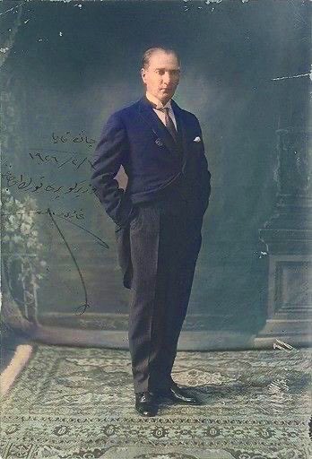 nasuhbektas's tweet photo. Türkiye’nin kurucusu ve kurtarıcısı gazi Atatürk. https://t.co/IyjZV3argW