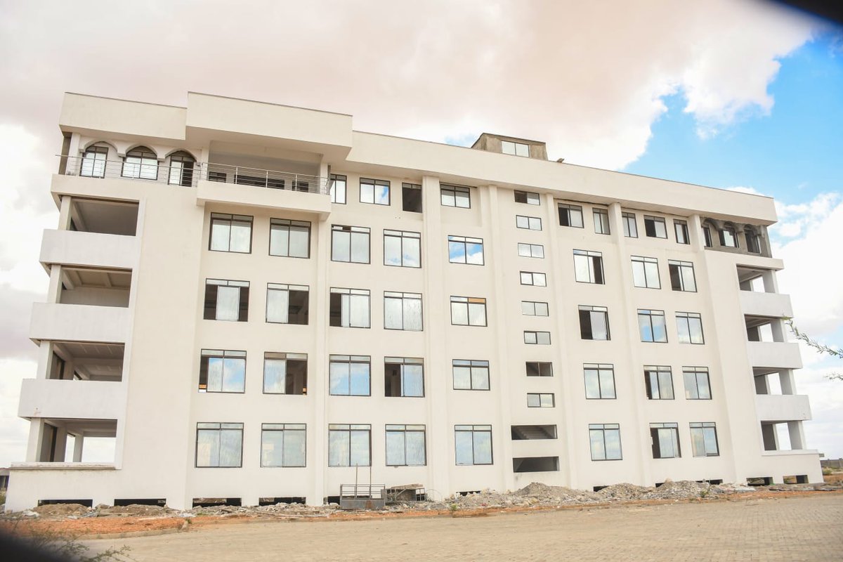 Tanariver004's tweet photo. The new Tana River County Government Headquarters is nearing completion, marking a major milestone in strengthening governance and improving service delivery for our people.
#TanaRiverCounty #TheLandOfTreasure #DevelopmentInAction https://t.co/rtATVu1N5P