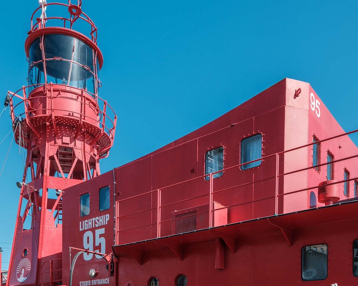 forward_change's tweet photo. Lightship 95 recording studio at Trinity Buoy Wharf, London Docklands, a historic vessel on the River Thames.
https://t.co/oaebVgFXOb
#VisitLondon #London #trinitybuoywharf #stockphotos #londonhiddengems https://t.co/HzlT5Ggo01