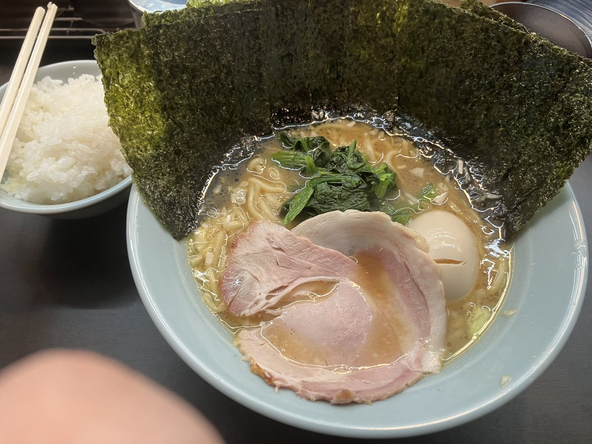 USSN114514's tweet photo. 久しぶりの家系！めちゃくちゃ美味かったわ〜 https://t.co/mKhCN10zet