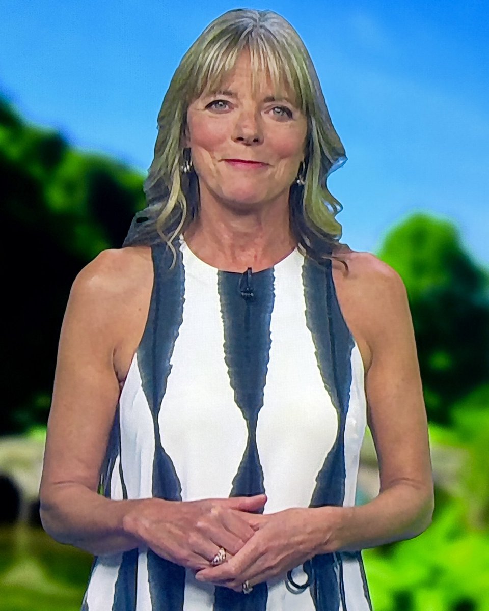 raymach1's tweet photo. LOUISE
#LouiseLear
#BBCWeather https://t.co/J8akjHG4DF