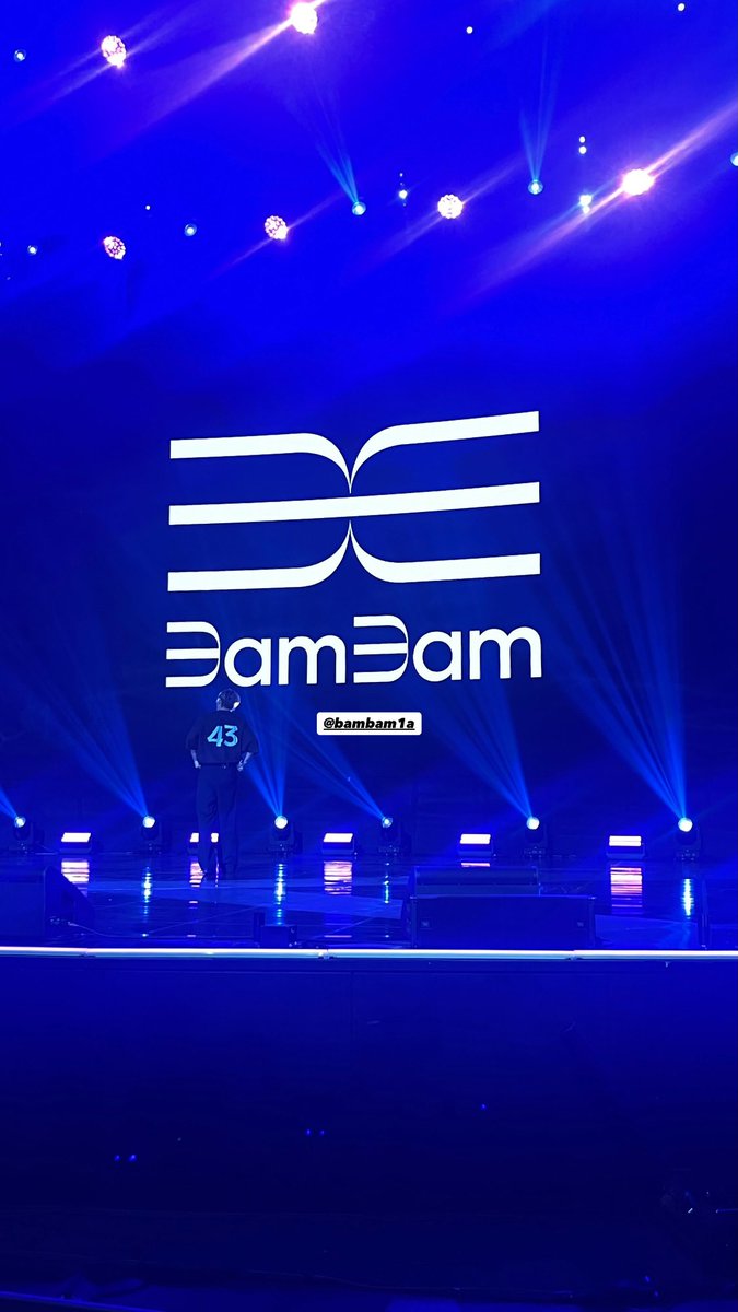 BamBamBooster's tweet photo. วันนี้นอกจากจะรับหน้าที่หลักเป็น MC แล้ว BamBam ยังมีโชว์ SPECIAL STAGE ทั้งหมด 3 เพลงด้วยนะคะ 

• Thank You Come Again
• Dancing By Myself
• Ball Like That

ใครรอฟังหรือติดตามเพลงไหนกันอยู่บ้างติดแท็กบอกกันต์หน่อยครับผม🫶🏻💜

#MCBamBamXTheLeague https://t.co/1UKcgHE2Fp