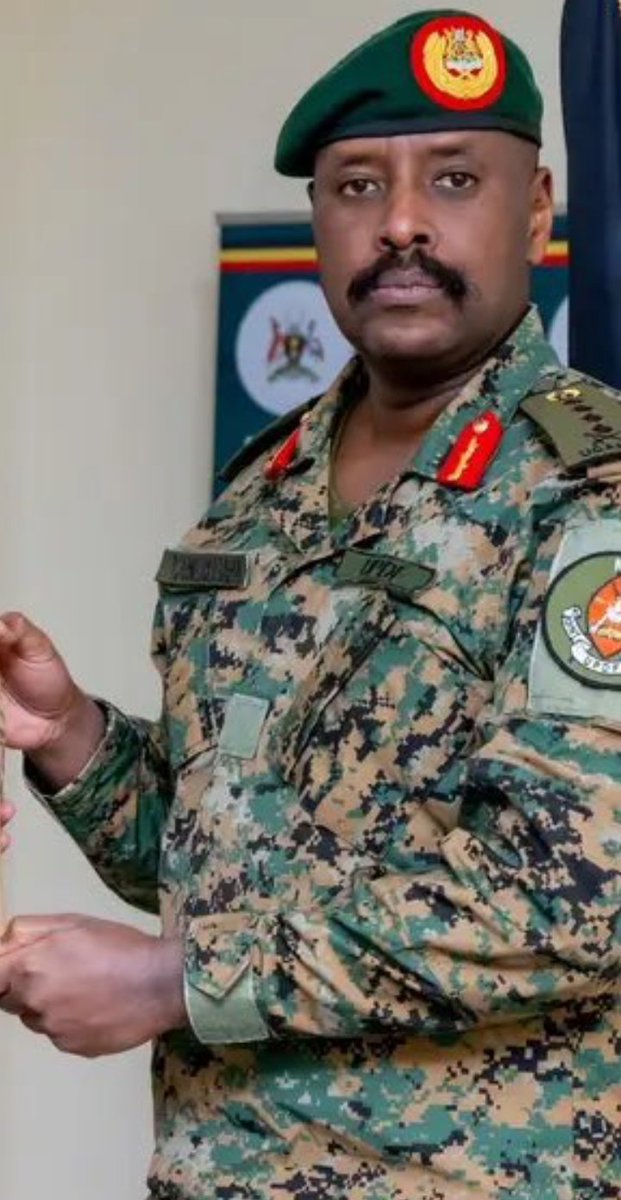 UGSentry09's tweet photo. @KagutaMuseveni @mkainerugaba 

Hakuna Kulala! No Sleep for a Man On A Mission! Tuko Pamoja! https://t.co/ewsj2qJWoM