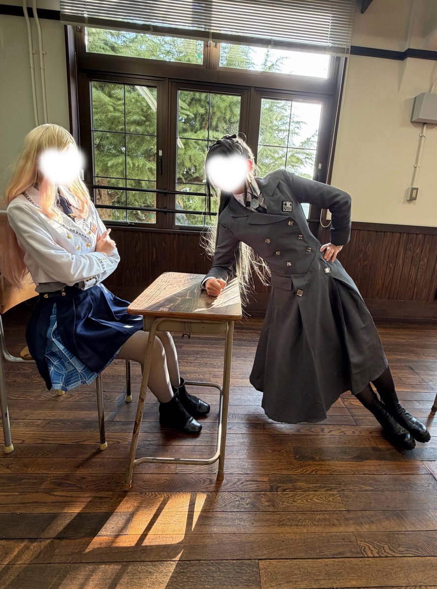 lico_hyu's tweet photo. cos. ｵﾌｼｮ注意⚠︎︎

"友達と話す時はサイドプランク" https://t.co/YfKk1jb1qu