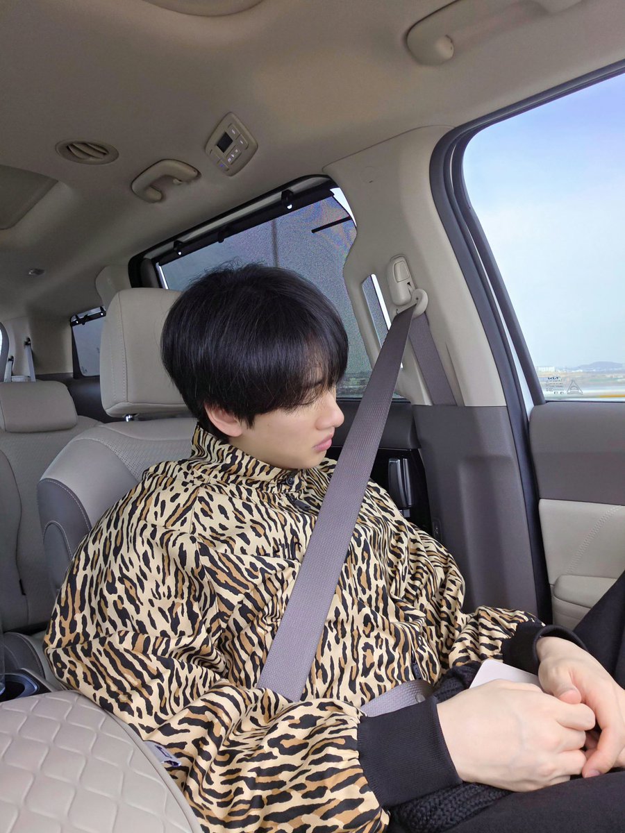 elf_hasu's tweet photo. 재혁 매니저 이정도면 혁재가 자면 사진부터 찍는 것 같음💤💤💤💤 https://t.co/6HkLrhREzN