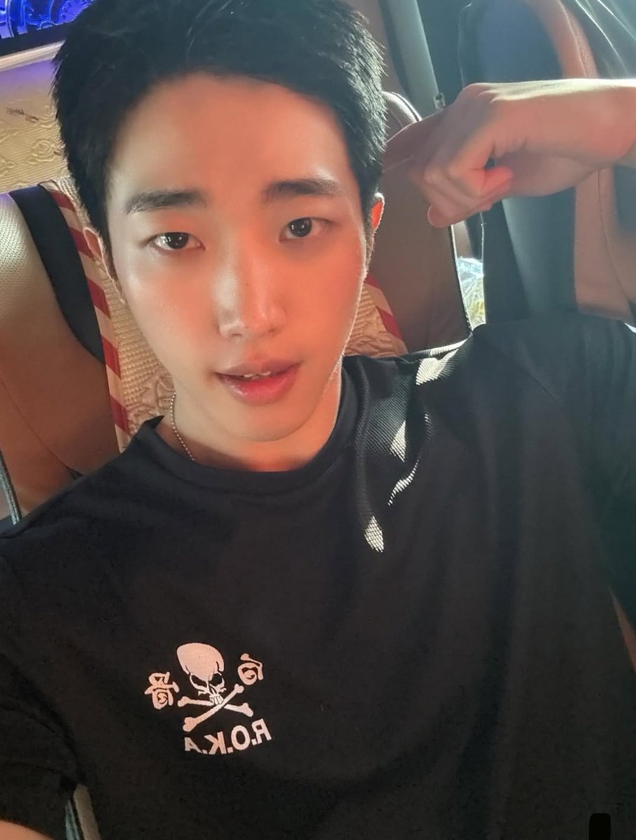 StarfallYun's tweet photo. IM UP!!! DANN HEALINGS!!! I missed him so much 😭😭😭😭😭😭😭😭 https://t.co/DRgqNaycHw